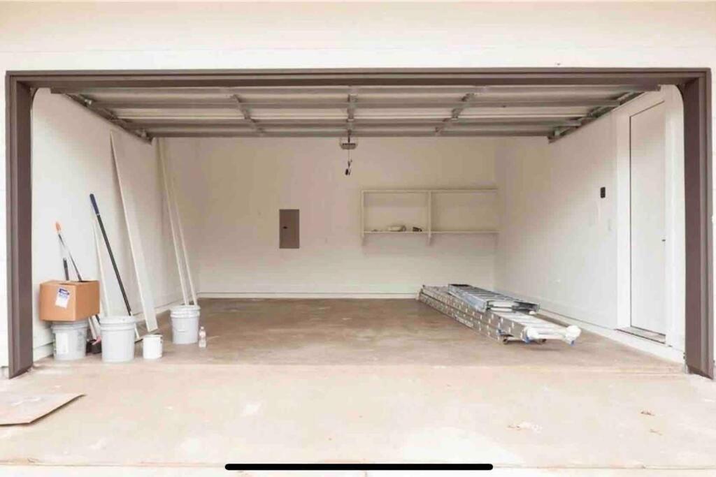 Beautiful Perfectly Located Luxury 2 Bed Townhome ダラス エクステリア 写真