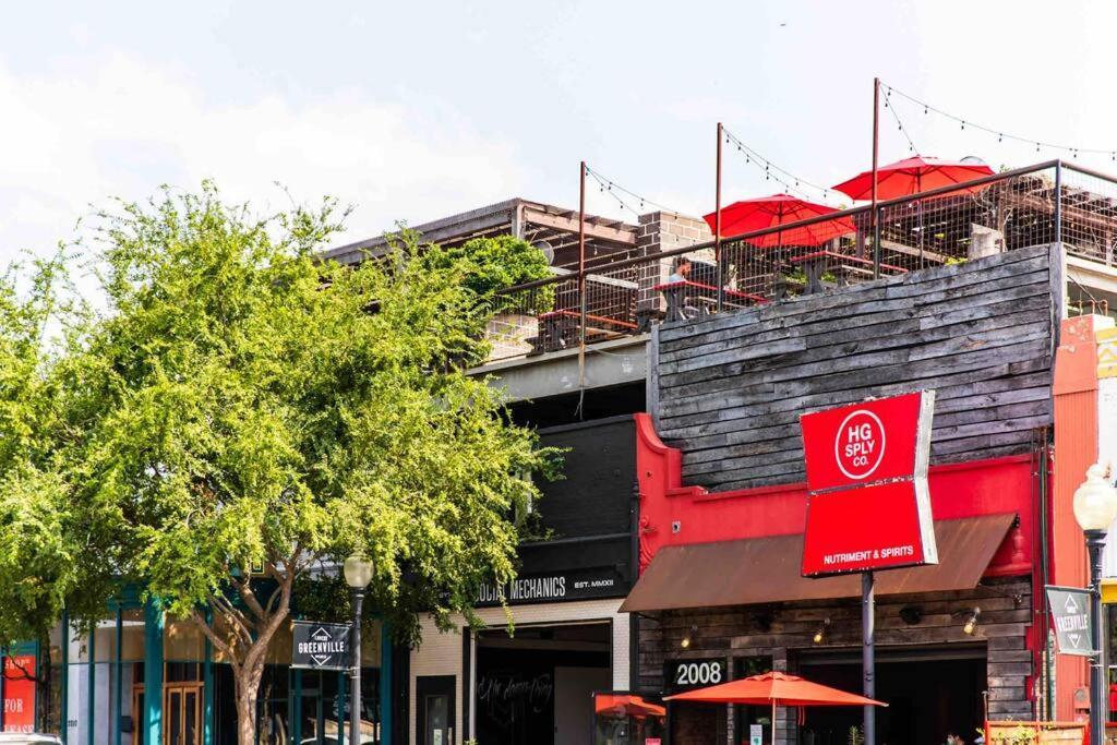 Beautiful Perfectly Located Luxury 2 Bed Townhome ダラス エクステリア 写真