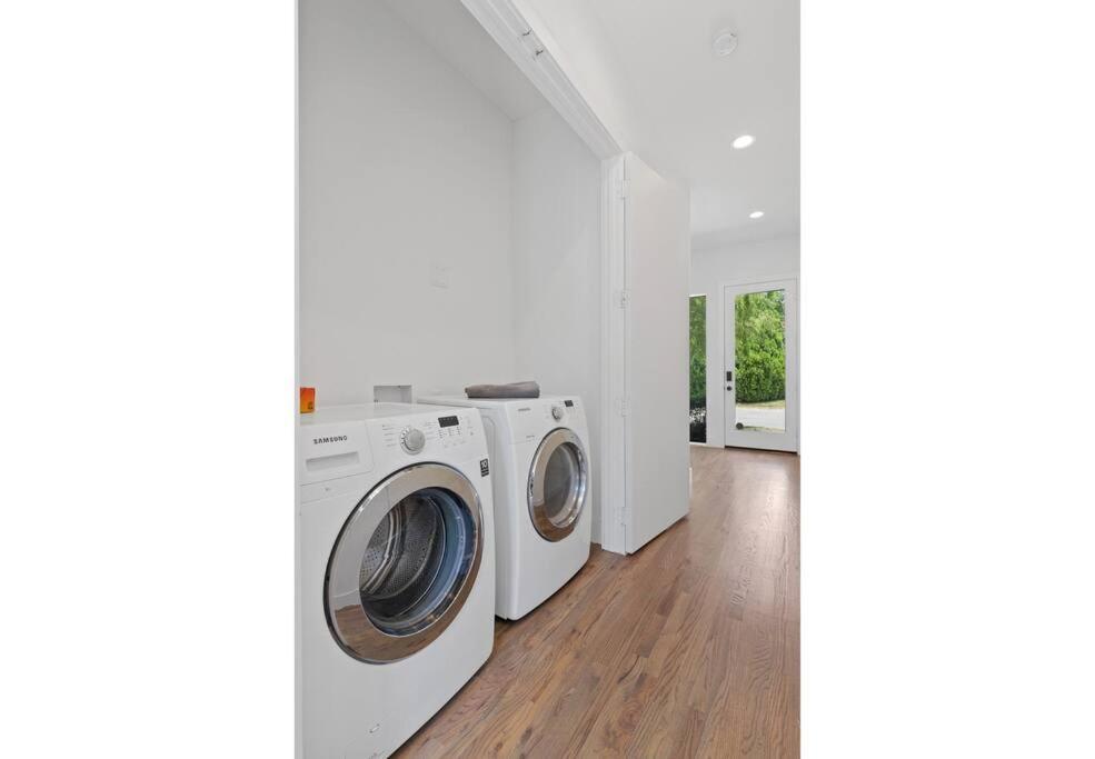 Beautiful Perfectly Located Luxury 2 Bed Townhome ダラス エクステリア 写真